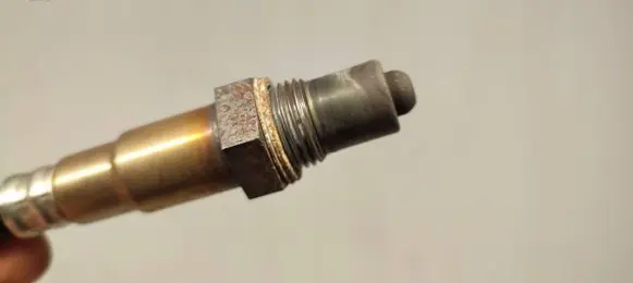 Peugeot 208 Lambda probe sensor 8196 240418T07 64S113A0304