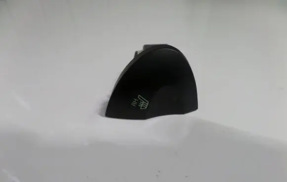 Hyundai Santa Fe Seat heating switch 9333026950