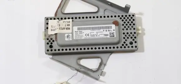 Tesla Model S Engine control unit/module ECU 1143709-00-C 114370900C 1143709