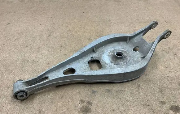 BMW 3 E46 Rear control arm 33326781625 6781625 3321094889