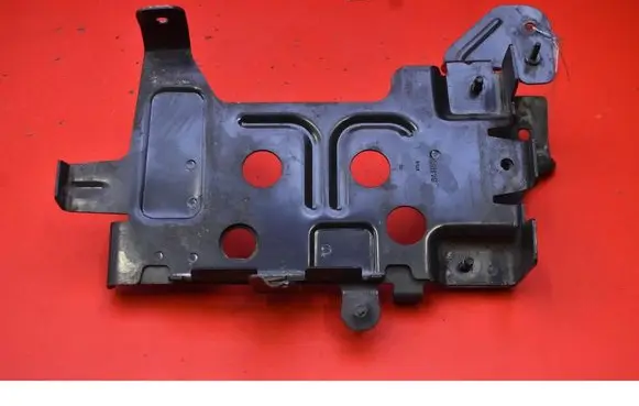 Opel Insignia A Battery box tray 84116582