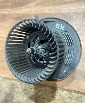 BMW 3 E90 E91 Heater fan/blower 9227670