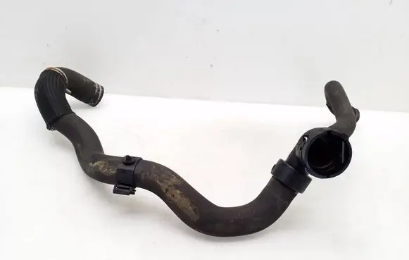Volvo S40 Engine coolant pipe/hose S4000252