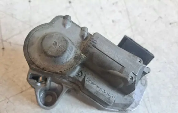 Volkswagen Crafter Steering wheel lock 9064620130