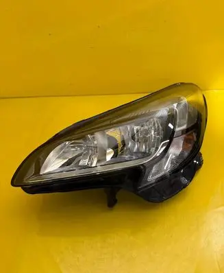 Opel Corsa E Headlight/headlamp 39108226