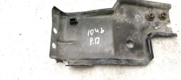 Fender mounting bracket