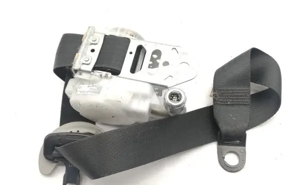 Toyota Avensis T270 Front seatbelt