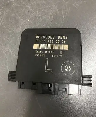 Mercedes-Benz C W203 Door control unit/module 2038206526