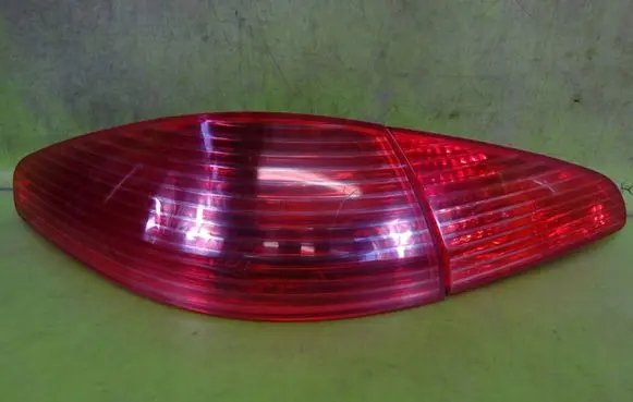 Peugeot 607 Rear/tail lights