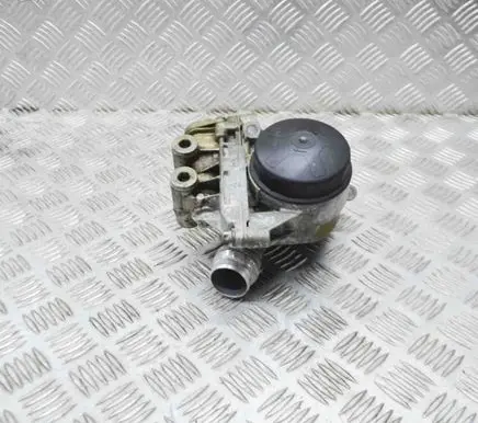 BMW M4 F82 F83 Oil filter cover 7637052 7850293