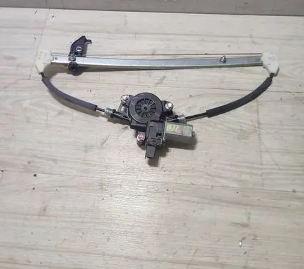 Mazda 3 III Rear door window regulator with motor