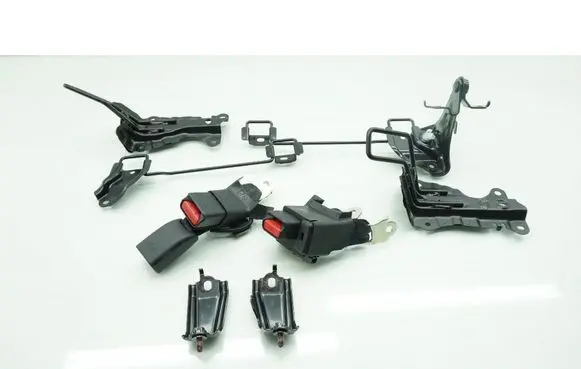 Lexus LBX Front seatbelt