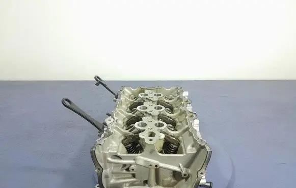 Audi A8 S8 D2 4D Engine head 06M103404AF