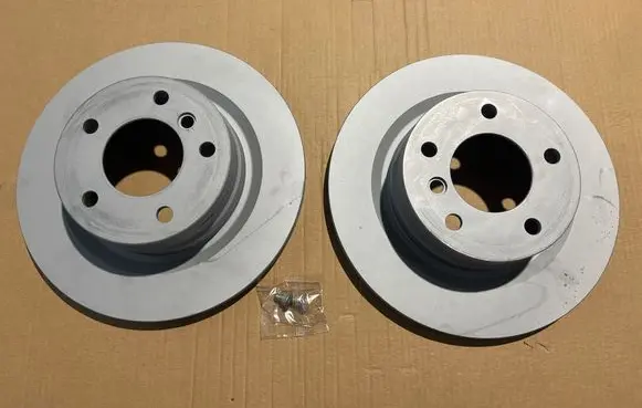 BMW 1 E82 E88 Brake discs and calipers set 