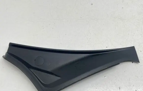Porsche Panamera (970) Rear/tail light trim molding 97051288106