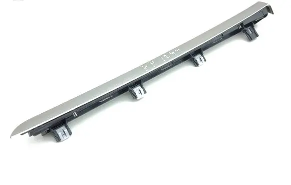 Dashboard glove box trim