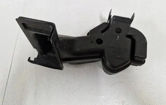 Nissan Qashqai Intake resonator 