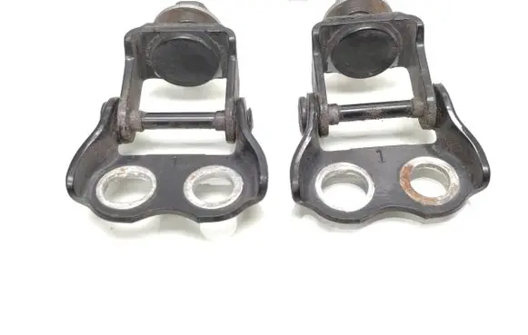 Toyota iQ Loading door hinge set 