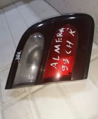 Nissan Almera Tailgate rear/tail lights BA75E