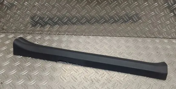 Toyota Auris 150 Front sill trim cover 6791402150