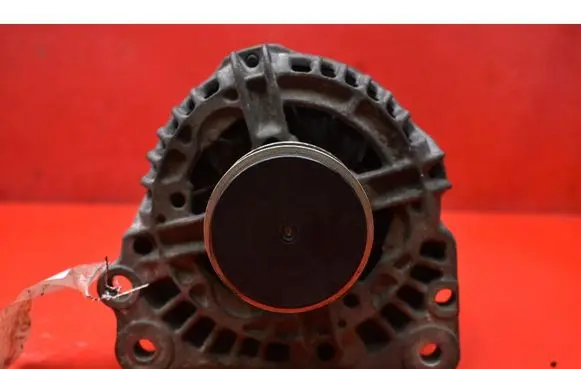 Volkswagen Golf IV Generator/alternator 038903023K