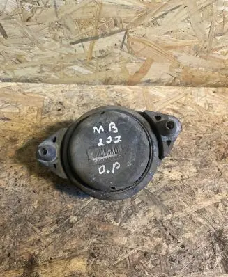 Mercedes-Benz E C207 W207 Engine mount bracket A2122404217