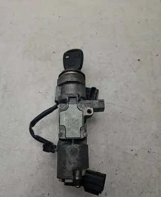 Toyota Avensis T250 Ignition lock N0501517