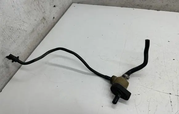 Audi A7 S7 4G Vacuum valve 06E906506A