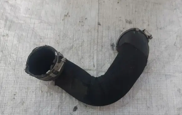 Audi A6 S6 C6 4F Intercooler hose/pipe 4F0145737G
