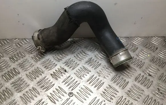 Audi Q7 4L Intercooler hose/pipe 7L6145738A