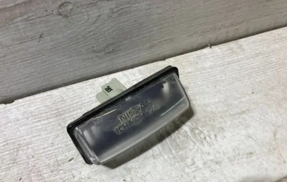 Nissan Micra K14 Number plate light