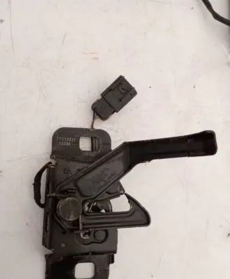 Opel Insignia A Engine bonnet/hood lock/catch 13313237