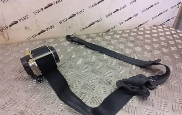 Land Rover Discovery 5 Front seatbelt 635385200A