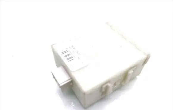 Toyota Avensis T270 Other control units/modules 89741-05050 736671-A S-000003705