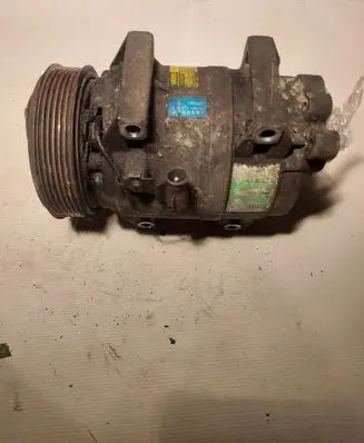Volvo XC90 Air conditioning (A/C) compressor (pump) 30665339
