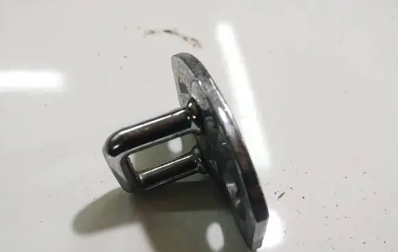 Renault Fluence Rear door lock loop/hook striker 