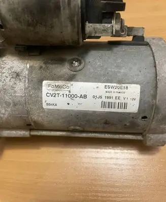 Ford Focus Starter motor CV2T11000AB