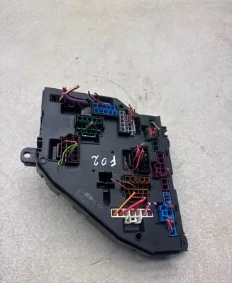 BMW 7 F01 F02 F03 F04 Fuse module 417033451 9264924 05070167