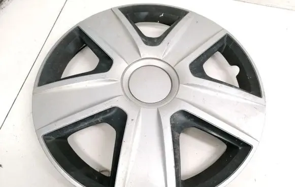 Opel Corsa C R15 wheel hub/cap/trim 
