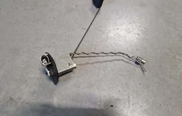 Mitsubishi L200 Fuel level sensor 
