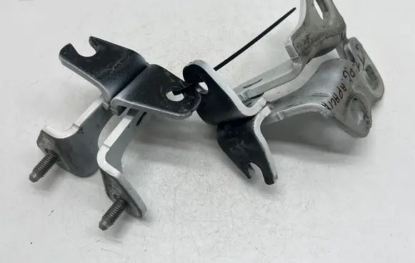 Tesla Model 3 Rear door hinge set A046571