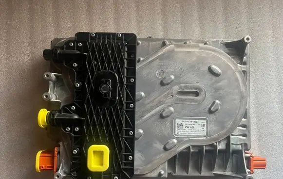 Volkswagen ID.4 Voltage converter inverter 1EA915684EG