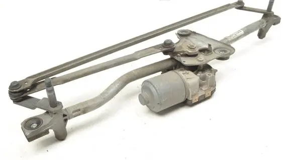 Volvo S60 Front wiper linkage and motor 30753493