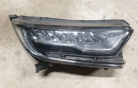 Honda CR-V Headlight/headlamp 33100TLAD02