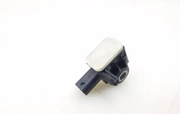 Mercedes-Benz A W176 Airbag deployment crash/impact sensor A1668210151