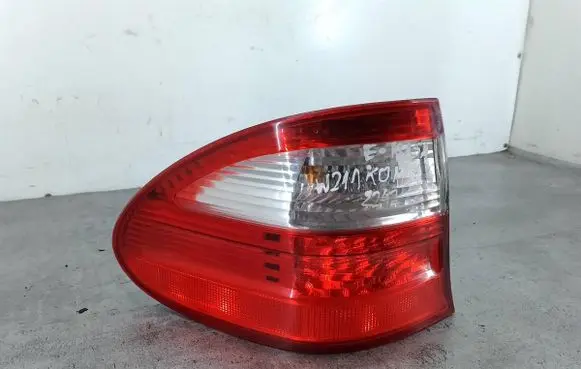 Rear/tail lights