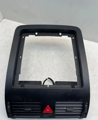 Volkswagen Touran I Dash center air vent grill 1T1819728C