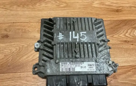 Volvo V50 Engine control unit/module 30729518 5WS40212GT 856147705