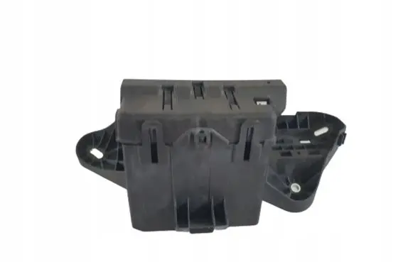 Battery box tray