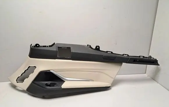 BMW X7 G07 Trunk/boot side trim panel 5A35C68 9892356